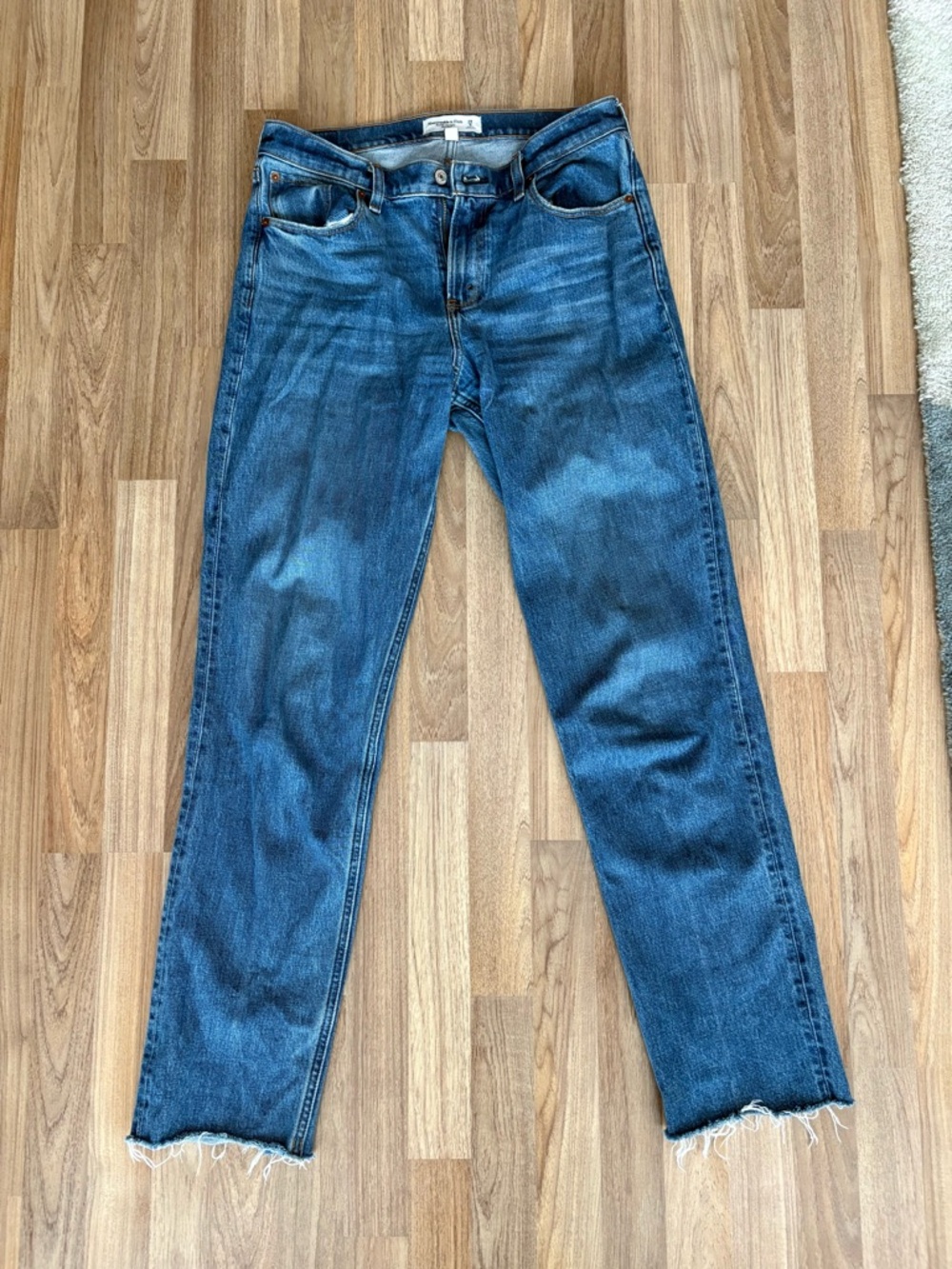 Abercrombie & Fitch Women’s 90s Mid Rise Straight Curve Love Jeans Size 29
